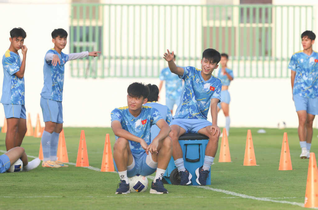 U17 Việt Nam hứng khởi chờ quyết đấu Australia, tranh vé bán kết