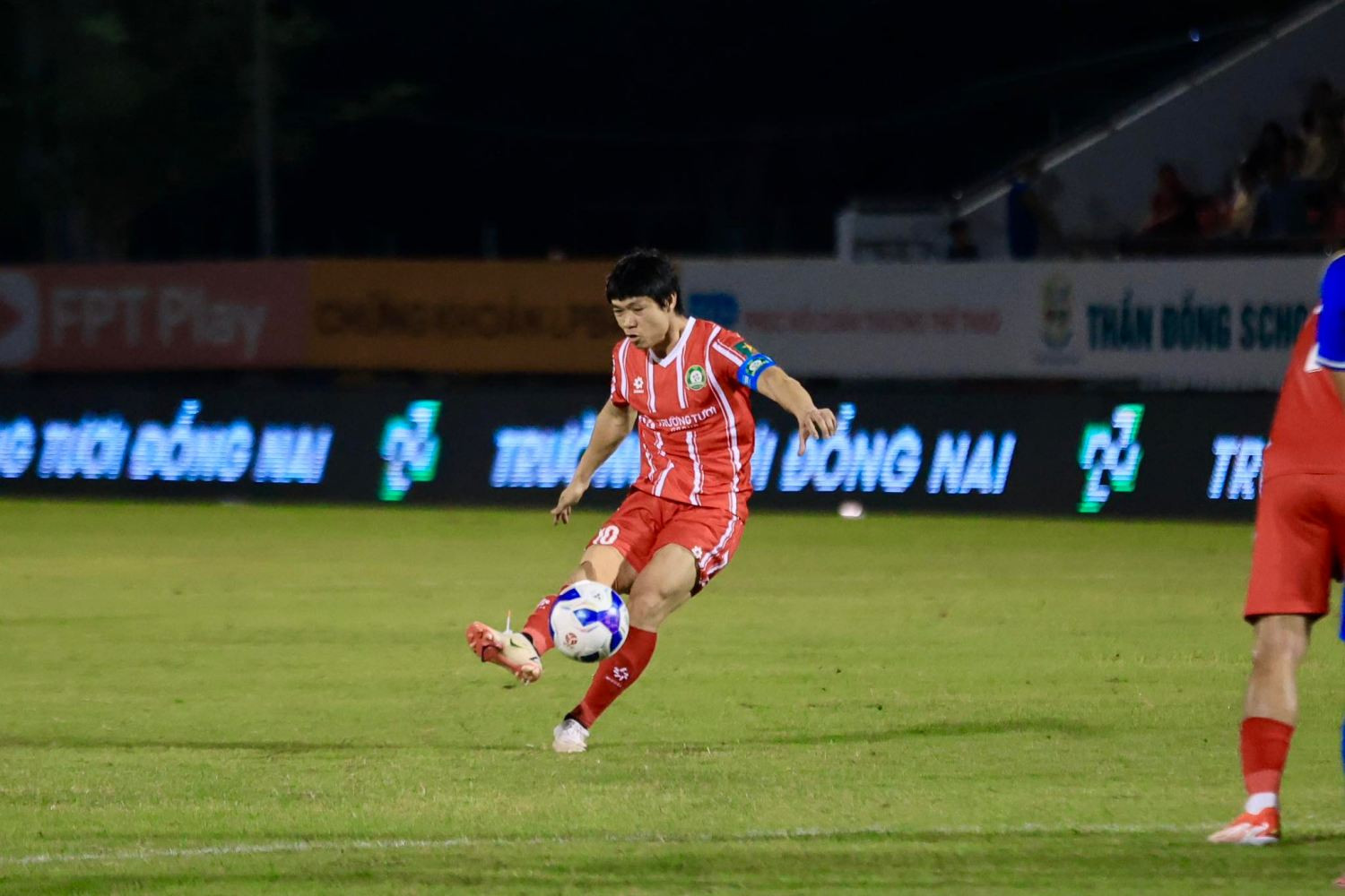 https://static-images.vnncdn.net/vps_images_publish/000001/000003/2026/5/16/cong-phuong-dong-nai-4-1866.jpg