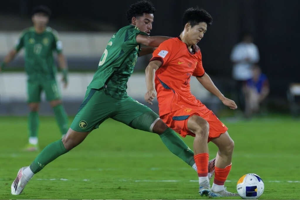 Xác định 2 đội bóng đầu tiên vào bán kết U17 châu Á 2026