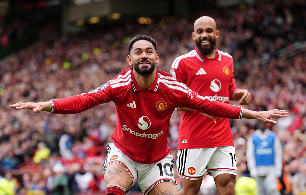 Man Utd thắng nghẹt thở Nottingham Forest, chốt vị trí trong top 3 - 2