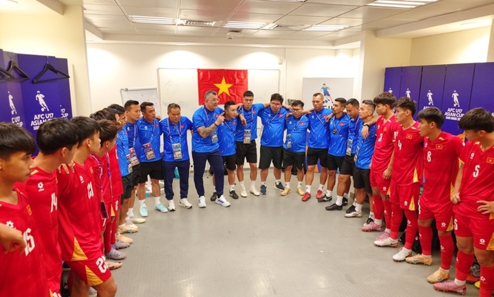 U17 Việt Nam chia tay giải châu Á, HLV Cristiano Roland nói lời xúc động
