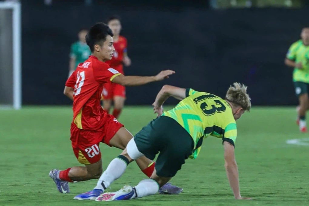 U17 Việt Nam lộ rõ điểm yếu, bị U17 Australia khai thác triệt để - 2