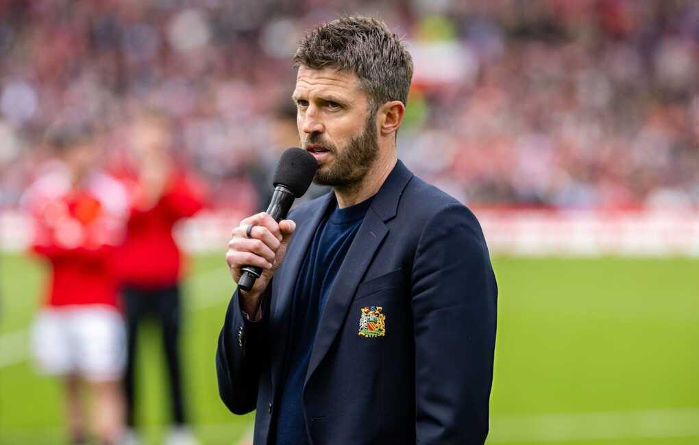 Man Utd về đích thứ ba, HLV Carrick vẫn úp mở tương lai
