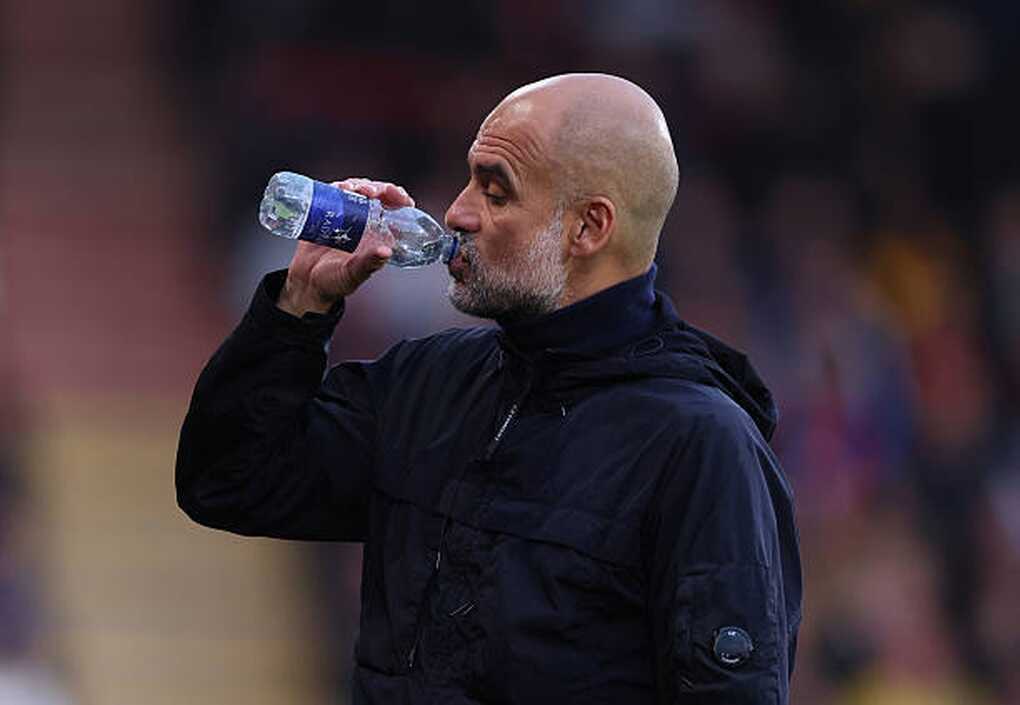 HLV Pep Guardiola: Arsenal đã trải qua mùa giải phi thường - 2
