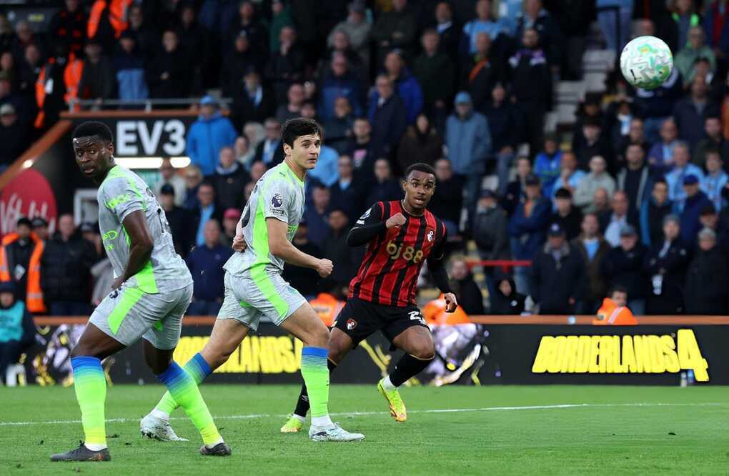 Man City hòa Bournemouth, Arsenal chính thức vô địch Ngoại hạng Anh - 2