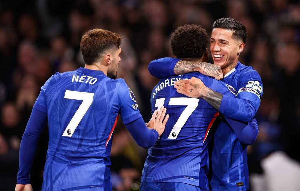 Tottenham thất thủ trước Chelsea, hồi hộp chờ trận đấu sinh tử