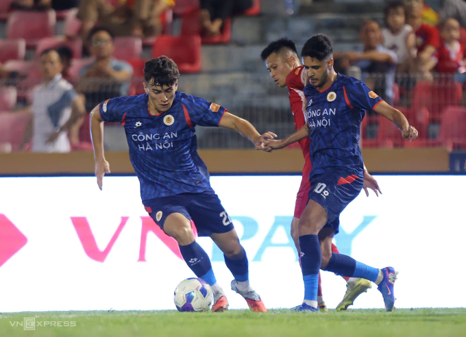 CAHN lỡ kỷ lục tại V-League