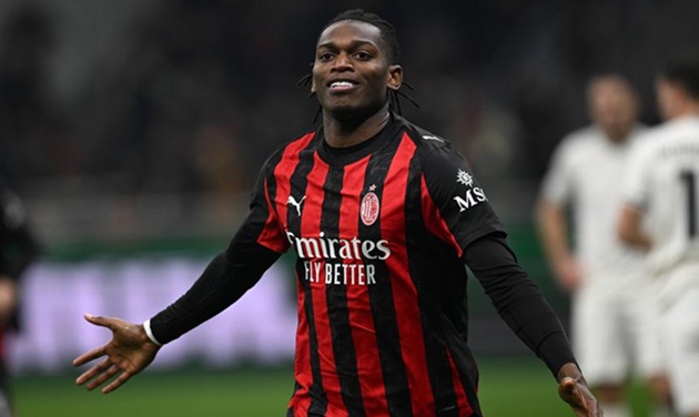 Leao trở lại l&agrave; c&uacute; h&iacute;ch cho h&agrave;ng c&ocirc;ng Milan.