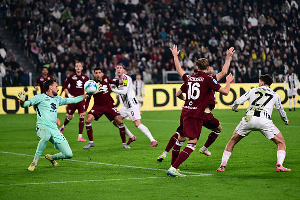 Juventus vẫn được đ&aacute;nh gi&aacute; vượt trội hơn.
