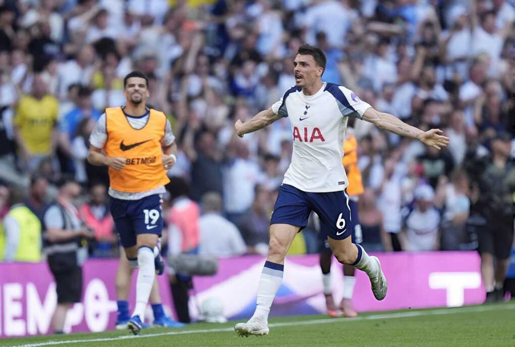 Tottenham ở lại Ngoại hạng Anh, West Ham nhận vé xuống hạng - 2