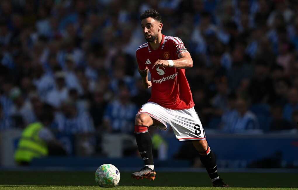 Bruno Fernandes công khai phản pháo huyền thoại Man Utd - 2
