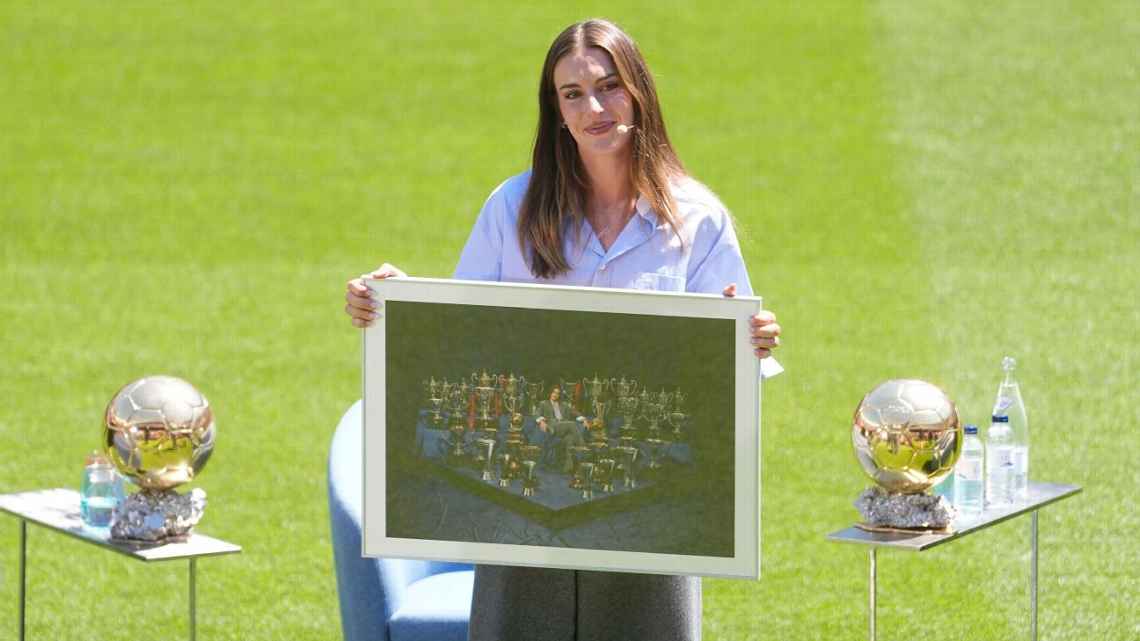 Alexia Putellas rời Barcelona sau 14 năm