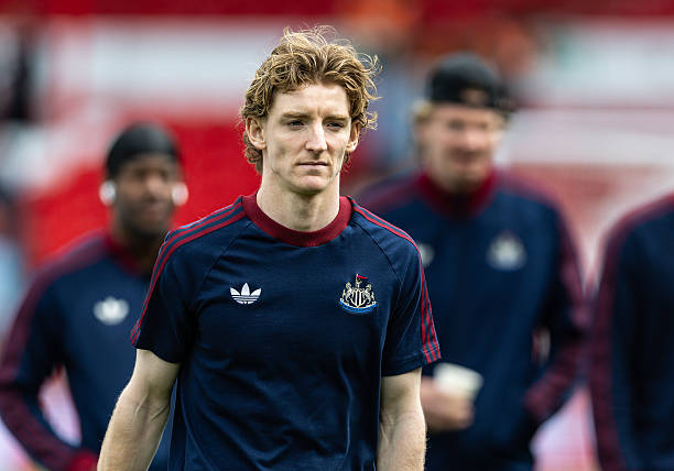 Newcastle tái cấu trúc toàn diện sau khi bán Anthony Gordon cho Barca