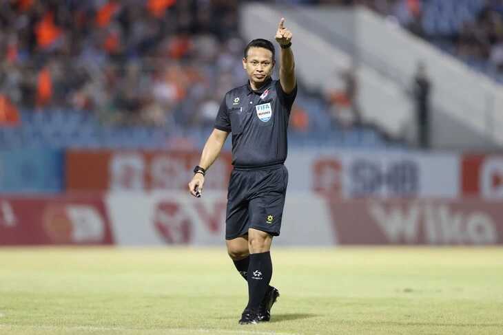 VPF chốt trọng tài ngoại cho đại chiến HAGL và Hà Nội