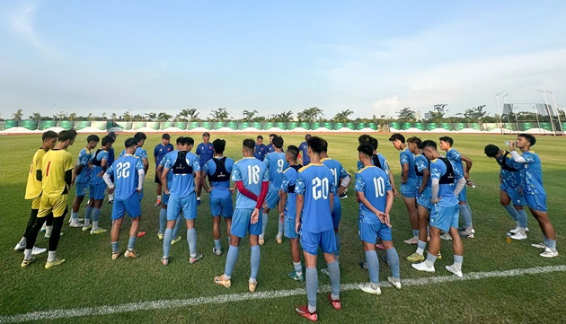 U19 Việt Nam vượt nắng 32 độ rèn quân tại Indonesia