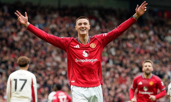 Man Utd thắng Liverpool, giành suất Champions League