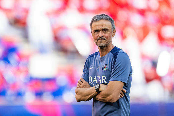 Luis Enrique đáp trả tuyên bố vô địch của Mikel Arteta