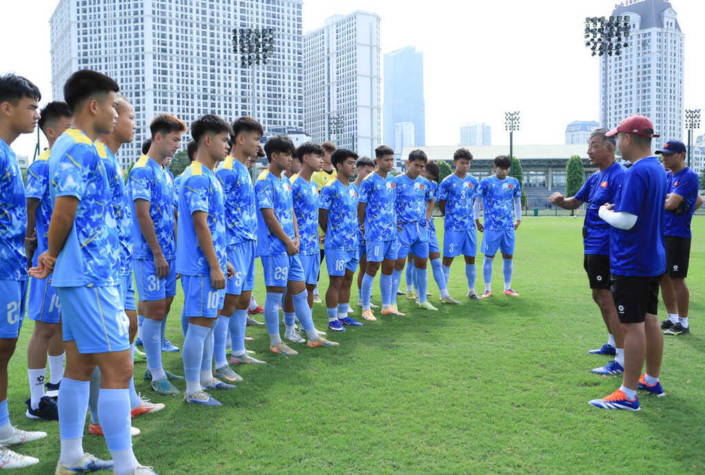 U19 Việt Nam rèn chiêu tủ chờ quyết đấu Indonesia