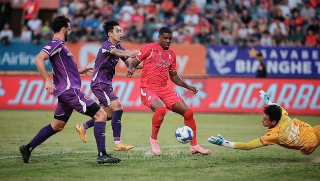 Ba đội bóng V.League quyết tử trụ hạng ở vòng đấu hạ màn
