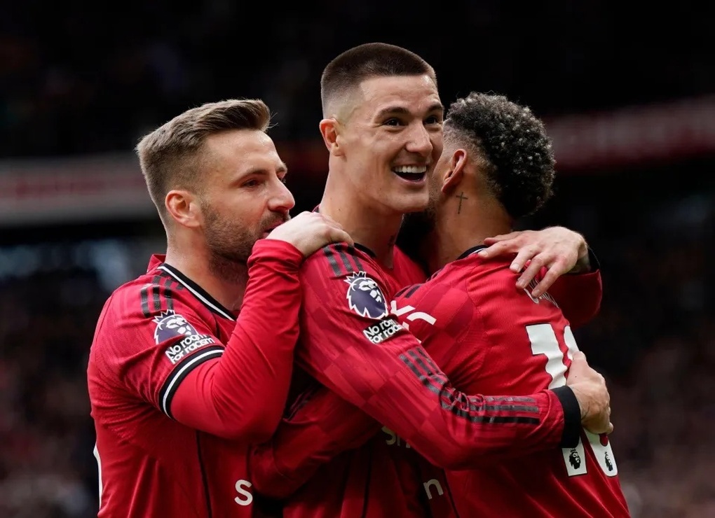 Man Utd trở lại Champions League, HLV Michael Carrick tuyên bố bất ngờ