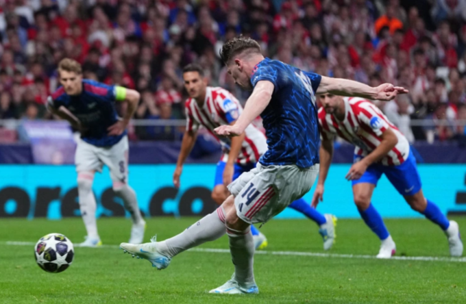 Arsenal - Atletico: Chờ tiếng gọi lịch sử ở Champions League