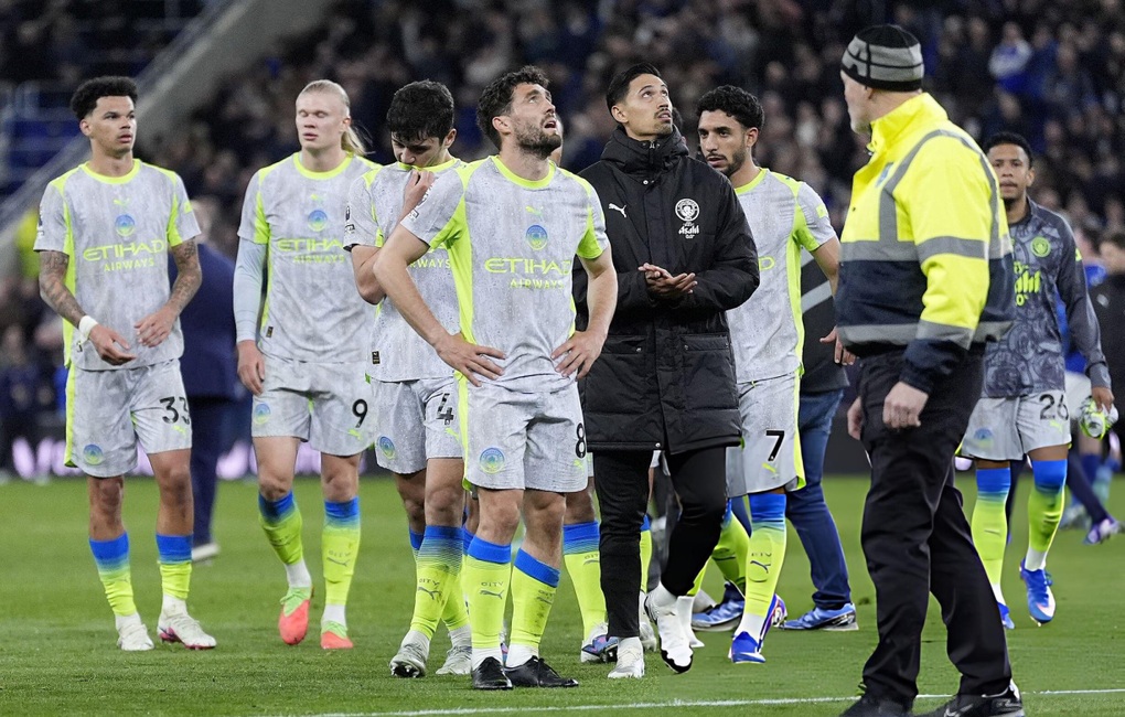 Man City hòa nghẹt thở Everton, Arsenal hưởng lợi lớn