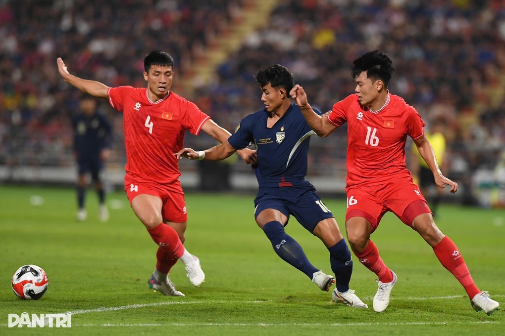 Hé lộ tiền thưởng cực lớn nếu tuyển Việt Nam vô địch FIFA ASEAN Cup - 2