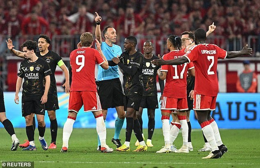 Điều luật ít người biết giúp PSG thoát khỏi phạt đền trước Bayern Munich - 2