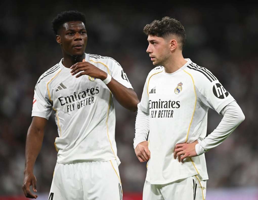 Nội bộ Real Madrid rối loạn trước màn so tài với Barcelona