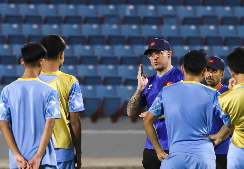HLV Cristiano Roland: “U17 Việt Nam có thể đánh bại U17 Hàn Quốc” - 2