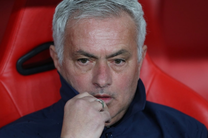 Real đàm phán với Mourinho