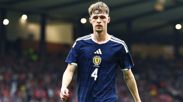 Niềm vui World Cup nơi Fletcher hóa bài toán khó của Carrick