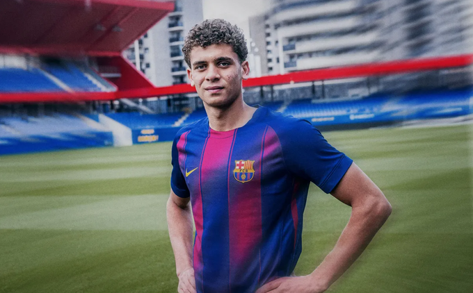 Barca mua sao tuổi teen sắp đá World Cup 2026
