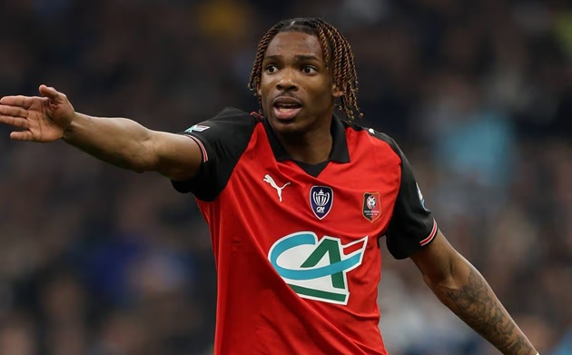 Lộ diện bộ tứ vệ trong mơ của Liverpool dưới thời Andoni Iraola