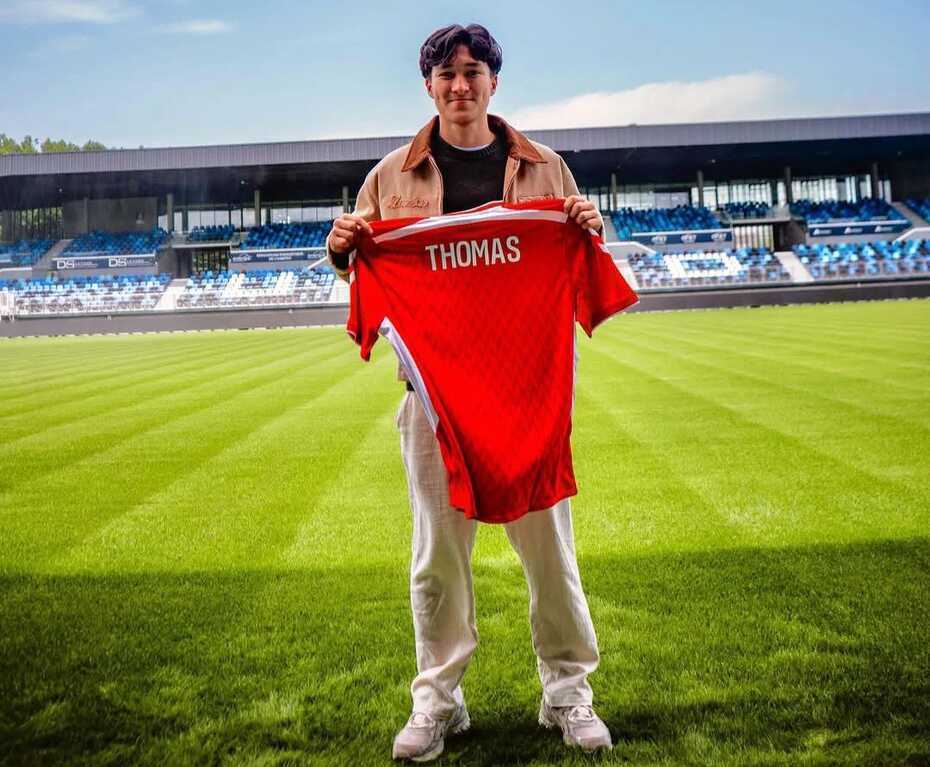 Cựu tuyển thủ U17 Việt Nam gia nhập CLB tại Ligue 2