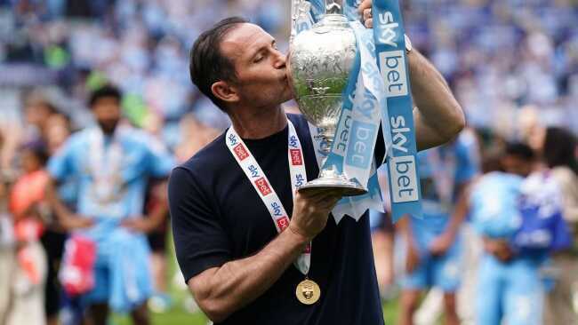 CLB Coventry City l&ecirc;n chơi ở Ngoại hạng Anh 2026/27.