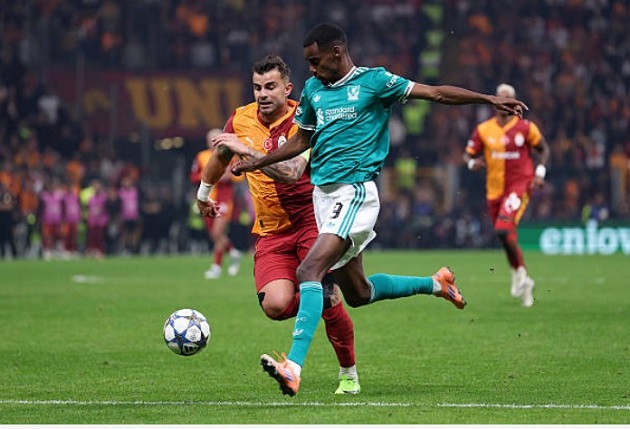 Liverpool và Newcastle đều nếm trái đắng vụ Isak