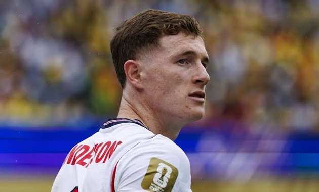 Man City phá kỷ lục chuyển nhượng bóng đá Anh vì Elliot Anderson