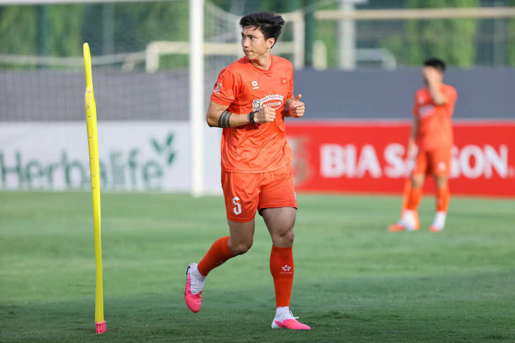 Văn Hậu mong không chấn thương, tuyển Việt Nam vô địch ASEAN Cup