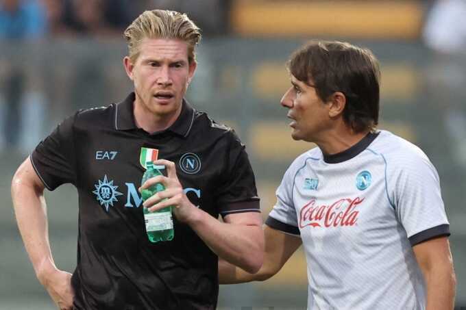 Phía sau vụ De Bruyne công kích HLV Conte