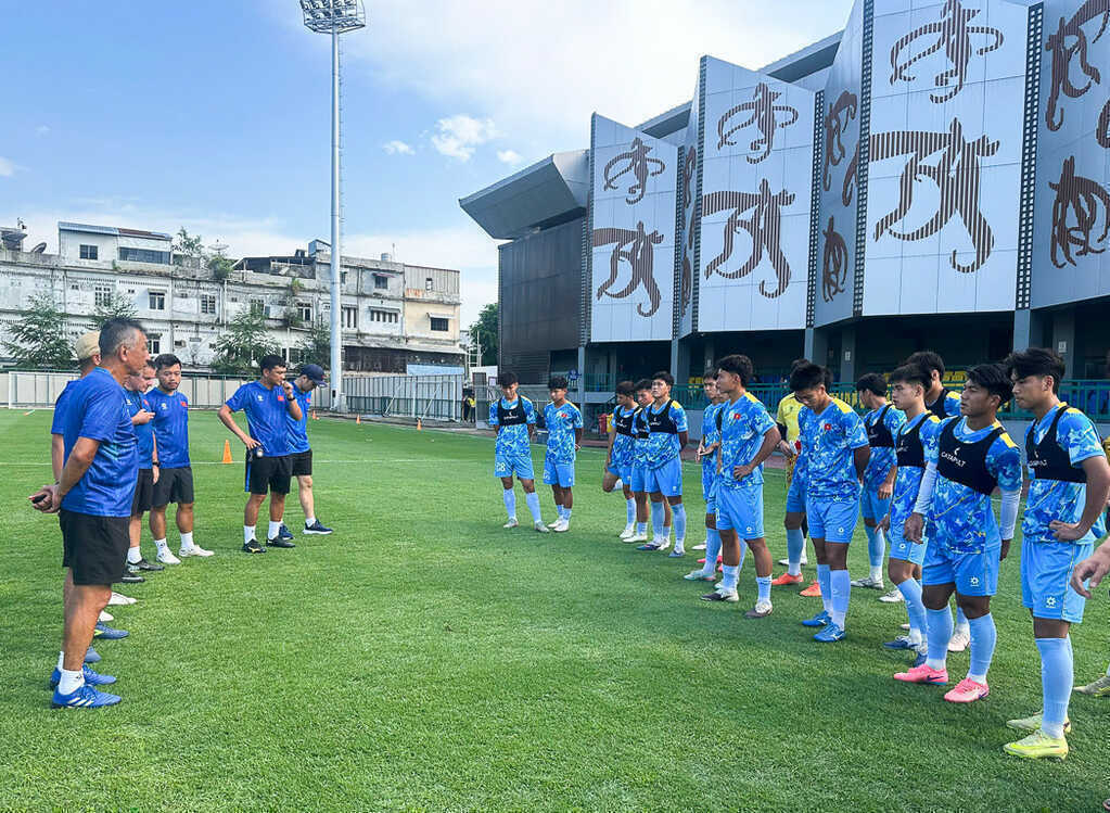 u19 viet nam 1.jpg