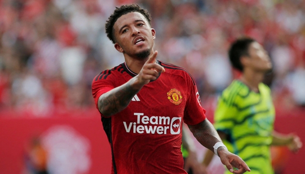 Bốn mảng màu đối lập trong cuộc đại phẫu mùa hè của Man Utd