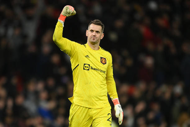 Toan tính của Man Utd đằng sau bản hợp đồng với Tom Heaton