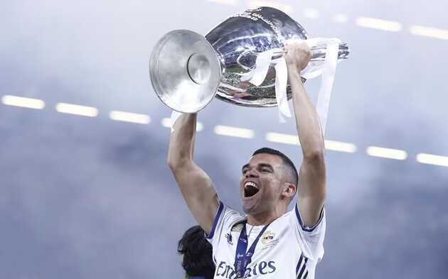Real Madrid có thể tạo kế hoạch tái hợp Mourinho và Pepe