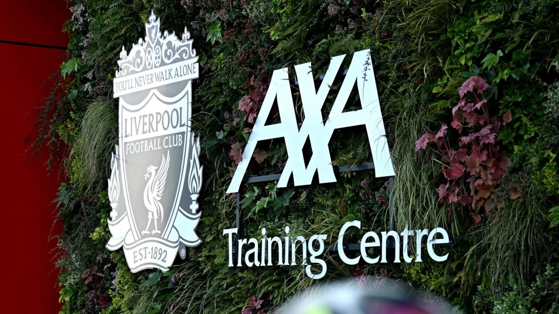 HLV Iraola đưa 4 thân tín từ Bournemouth tới Liverpool
