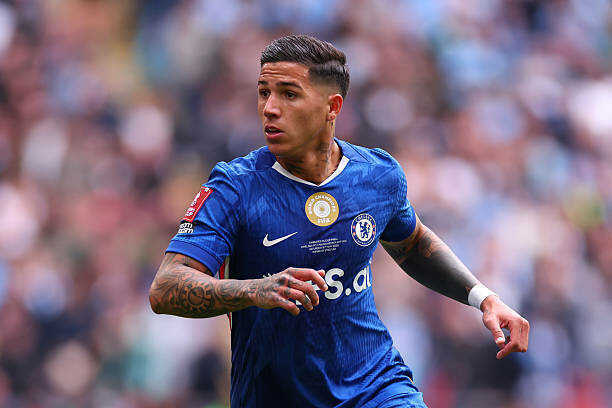 Người đại diện hé lộ kế hoạch rời Chelsea của Enzo Fernandez