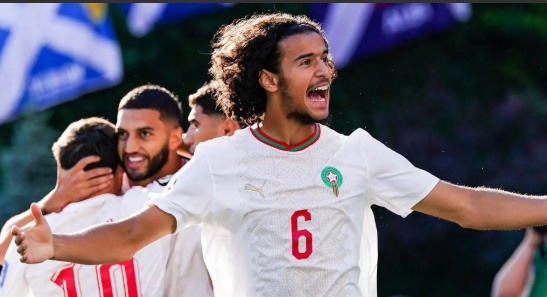 Ayyoub Bouaddi mang dáng dấp mỏ neo hoàn hảo cho Man City