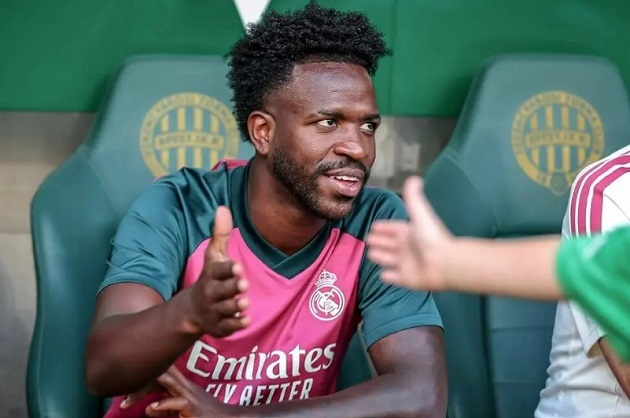 Tiền thưởng gia hạn của Vinicius ép các CLB đổi luật chơi