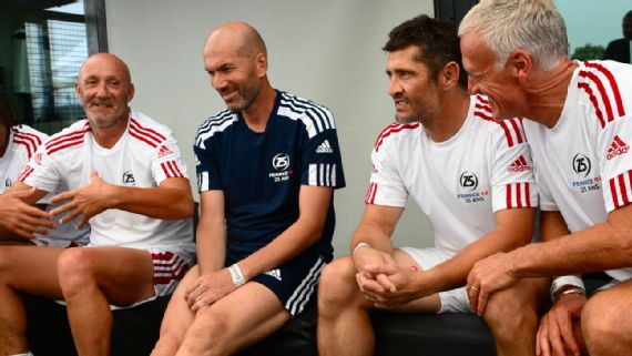 Fabien Barthez tái hợp Zidane tại ĐT Pháp