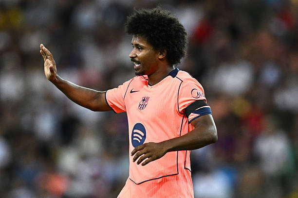 Karim Adeyemi l&agrave; nh&acirc;n tố đ&aacute;ng ch&uacute; &yacute; tr&ecirc;n h&agrave;ng c&ocirc;ng Barcelona. Ảnh: Getty Images. 